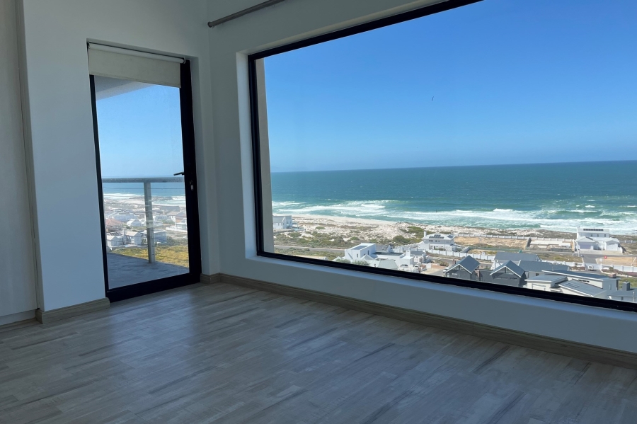 3 Bedroom Property for Sale in Yzerfontein Western Cape